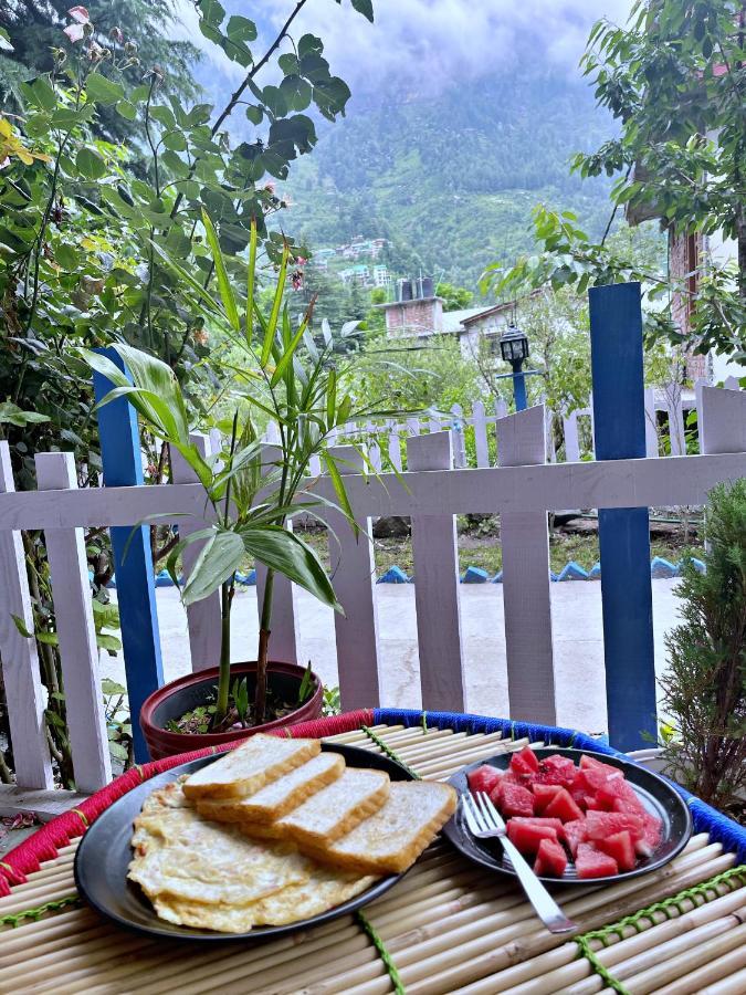 Hostel Ats -Manali Zewnętrze zdjęcie