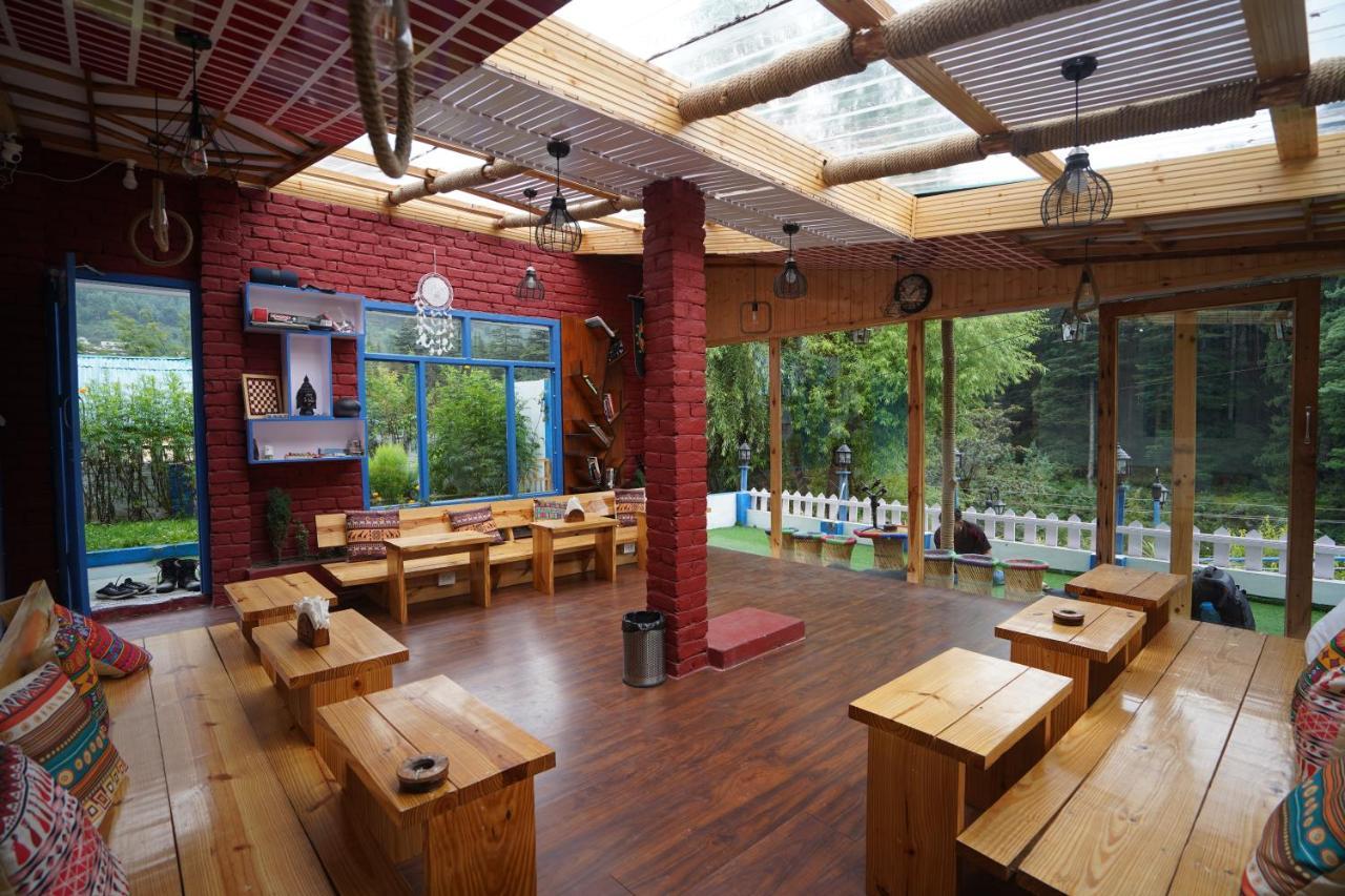 Hostel Ats -Manali Zewnętrze zdjęcie