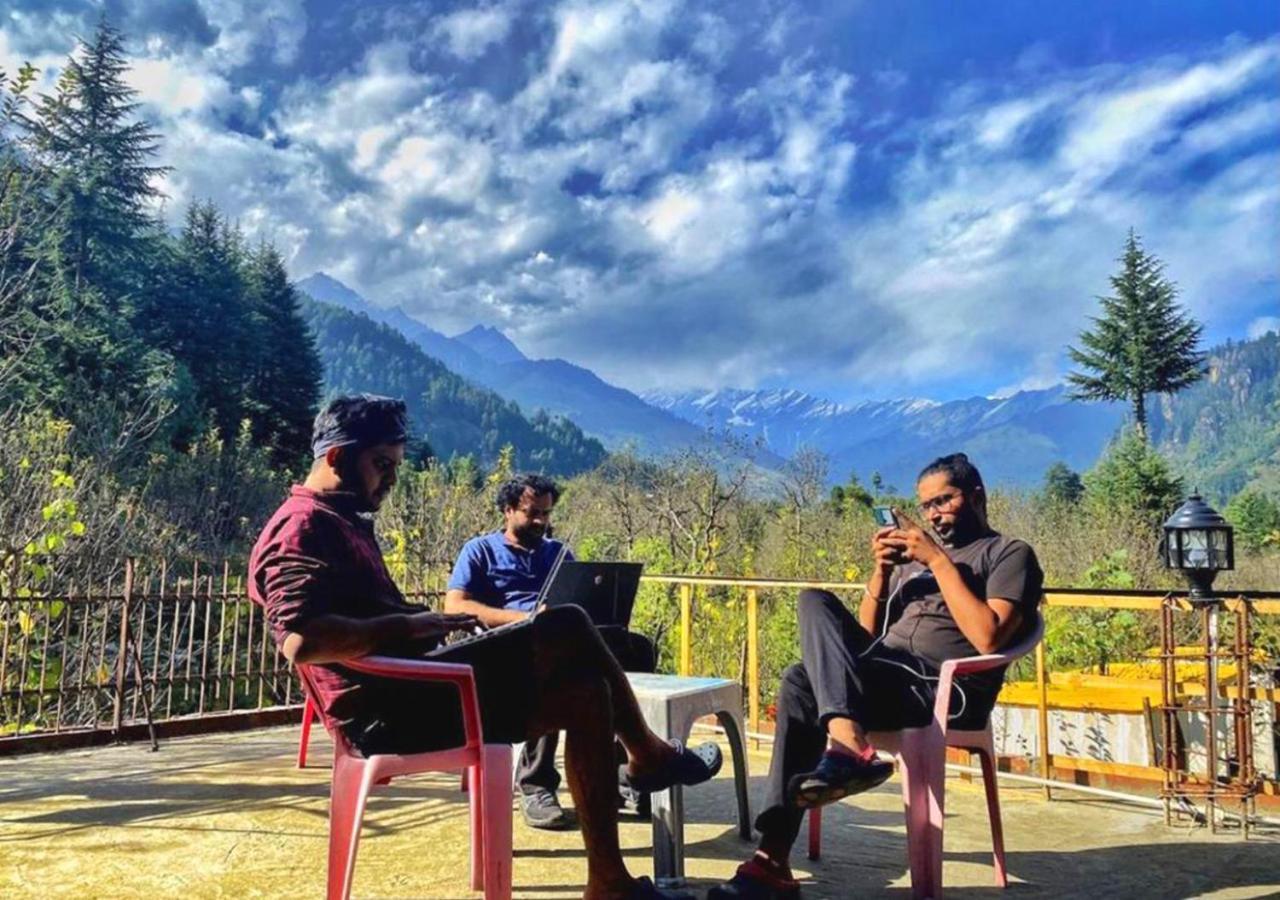 Hostel Ats -Manali Zewnętrze zdjęcie